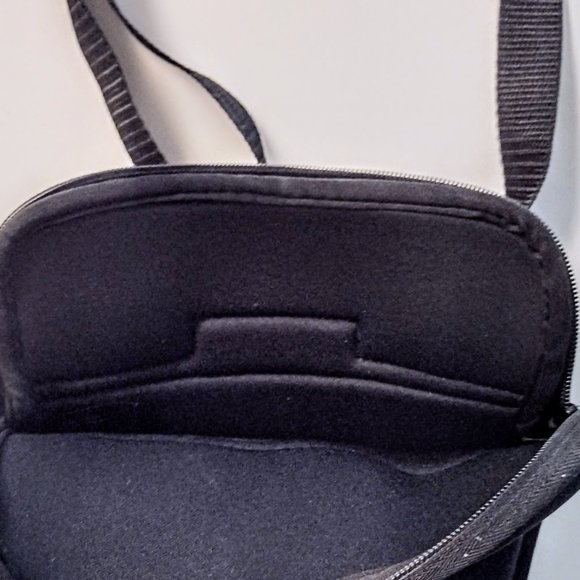 Polaroid Z-Stand Folio Cover & Travelocity Bag ~ Holds Max 10.25" x 6.25" Tablet - Picture 12 of 16